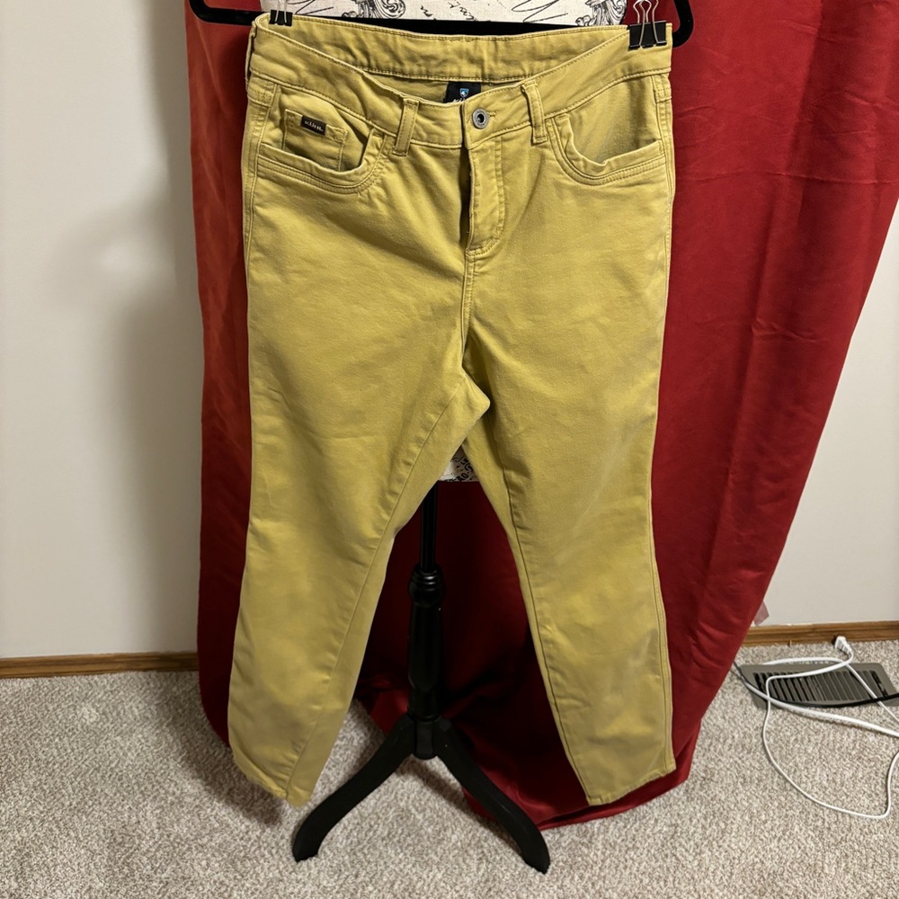 Kühl Kontour stretch pant with skinny leg